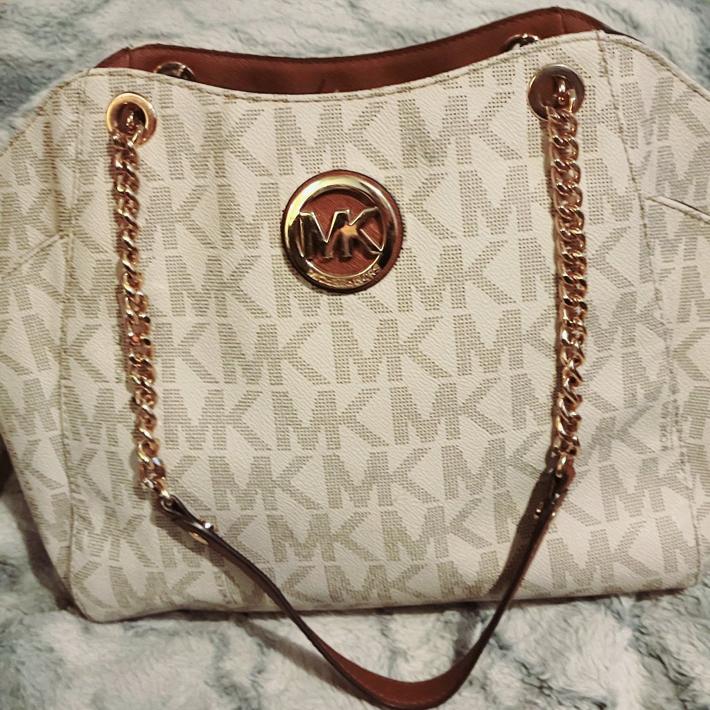 Michael Kors Jet Set Travel Large Chain Shoulder Bag- Cream/Monogram/Gold Chains